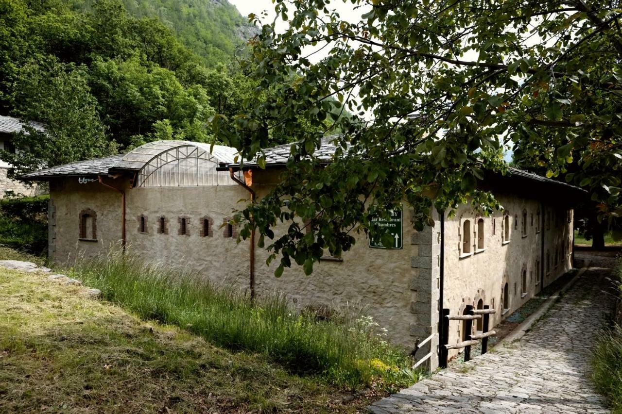 Forte Di Machaby Hostel Arnad Luaran gambar